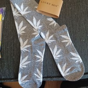 Leaf socks